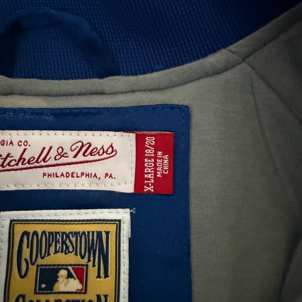 DODGER JACKET! Women’s Medium Fit! Like New Condition, Mitchell & Ness, Blue - Picture 5 of 5